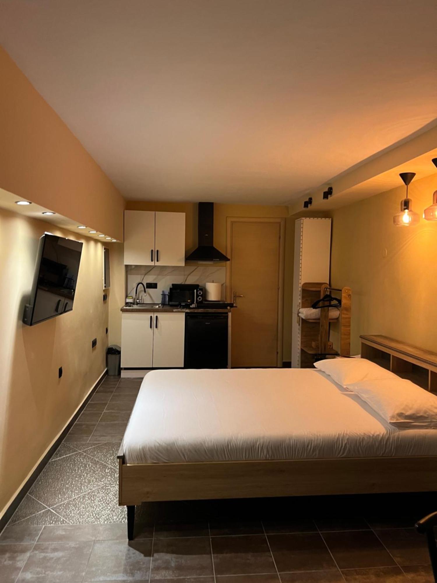 Evexia Apartment Kavála Ngoại thất bức ảnh